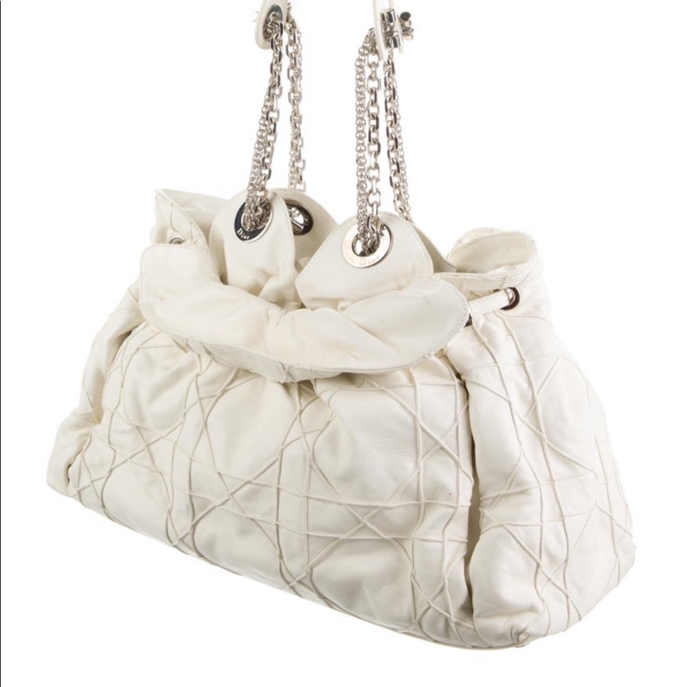 Christian Dior
Le Trente Bag - Picture 2 of 14